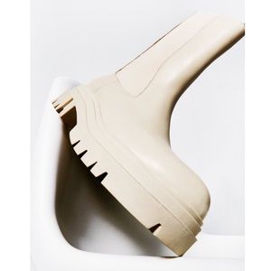 🌵🍂HP🍂🌵 𝗡𝗪𝗧 𝗭𝗮𝗿𝗮 • Leather Ankle Boots With Lug Soles